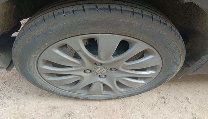 2017 Maruti Baleno ALPHA PETROL 1.2, Petrol, Manual, 1,30,000 km, tyre