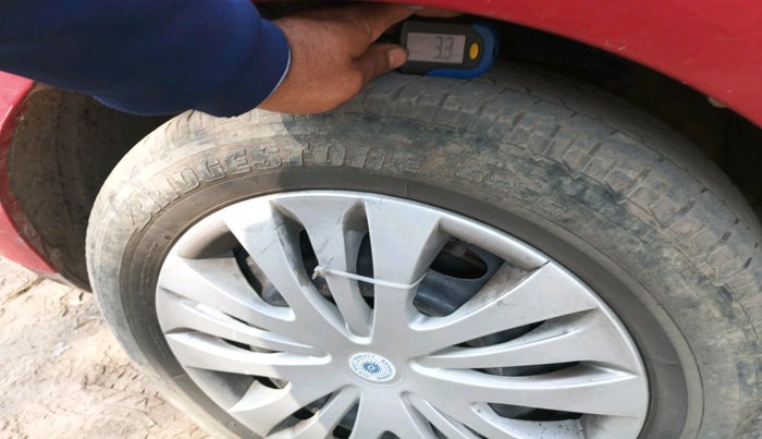 2016 Tata Zest XMS PETROL, Petrol, Manual, 69,668 km, tyre