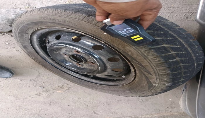 2012 Maruti Wagon R 1.0 LXI, Petrol, Manual, 67,346 km, tyre