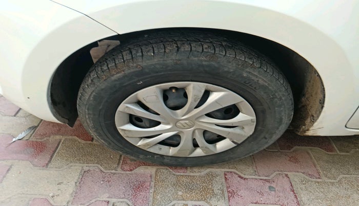 2020 Maruti Swift VDI, Diesel, Manual, 1,02,157 km, tyre