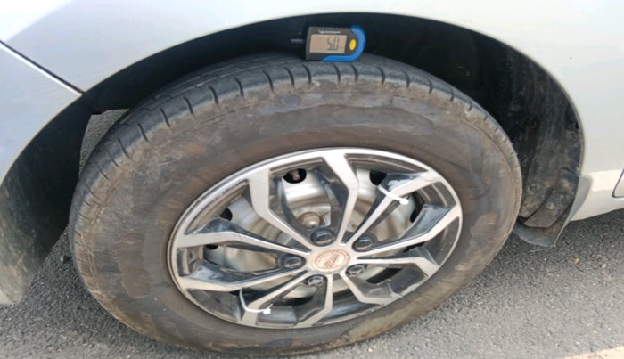 2022 Hyundai NEW SANTRO MAGNA, Petrol, Manual, 34,825 km, tyre