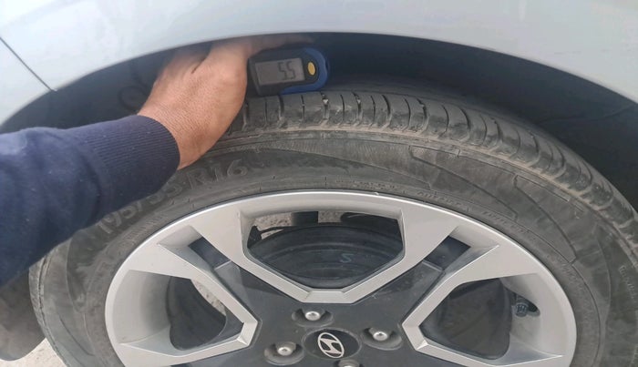 2023 Hyundai NEW I20 SPORTZ 1.2 MT, Petrol, Manual, 8,330 km, tyre