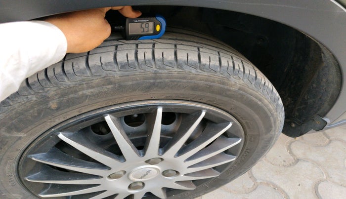 2022 Tata NEXON XE PETROL, Petrol, Manual, 23,644 km, tyre