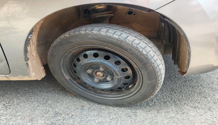 2016 Maruti Wagon R 1.0 VXI AMT, Petrol, Automatic, 42,229 km, tyre