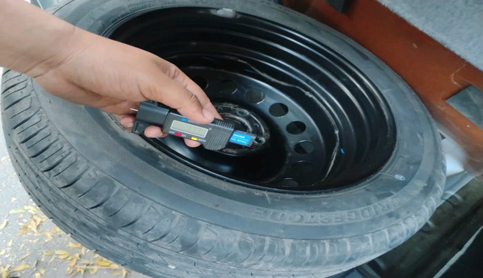 2021 Tata NEXON XMA DIESEL, Diesel, Automatic, 1,00,298 km, tyre