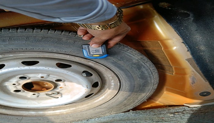 2018 Tata Tiago XE PETROL, Petrol, Manual, 23,351 km, tyre