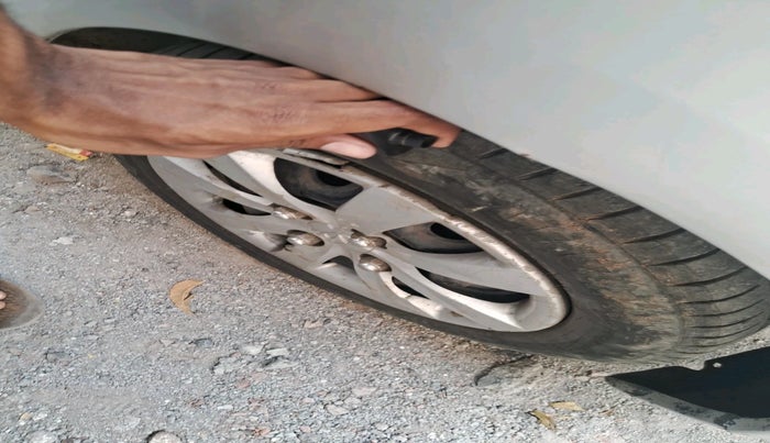 2012 Hyundai Eon MAGNA +, Petrol, Manual, 93,170 km, tyre