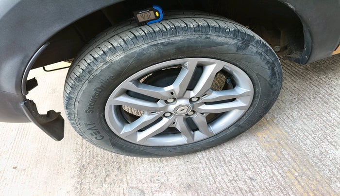 2023 Renault TRIBER RXZ, Petrol, Manual, 10,931 km, tyre