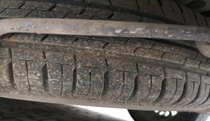 2021 Maruti XL6 ALPHA AT, Petrol, Automatic, 61,052 km, tyre