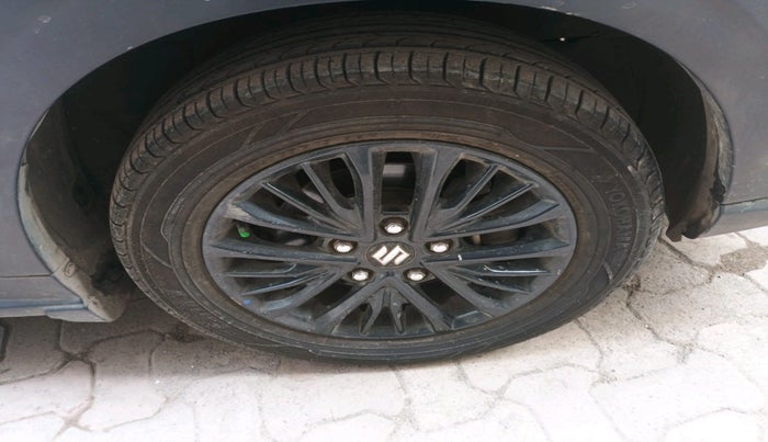 2021 Maruti XL6 ALPHA AT, Petrol, Automatic, 61,052 km, tyre