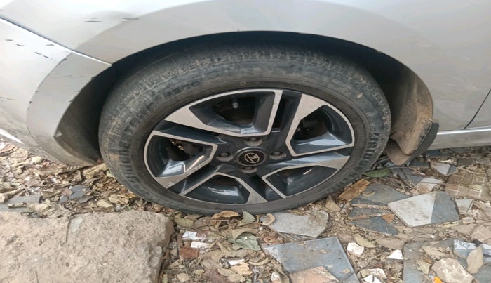 2017 Tata TIGOR XZ (O) PETROL, Petrol, Manual, 25,997 km, tyre