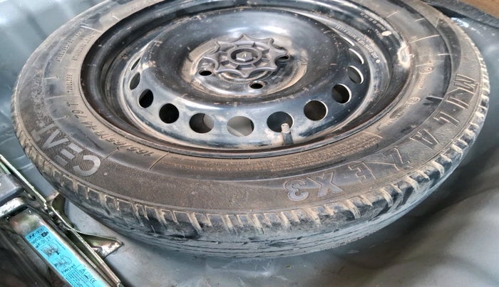 2015 Hyundai Grand i10 SPORTZ 1.2 KAPPA VTVT, Petrol, Manual, 80,009 km, tyre