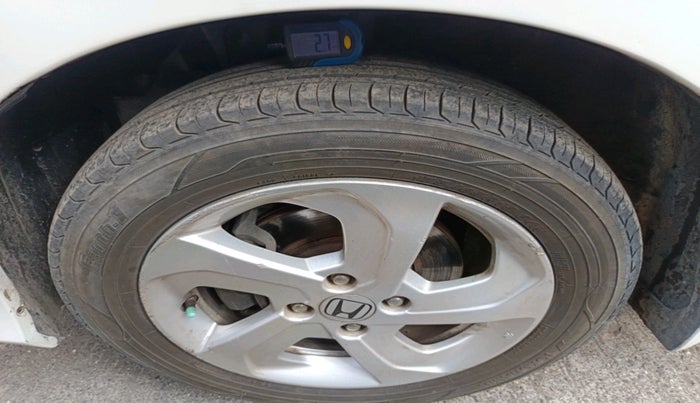 2014 Honda City 1.5L I-VTEC V MT, CNG, Manual, 66,626 km, tyre