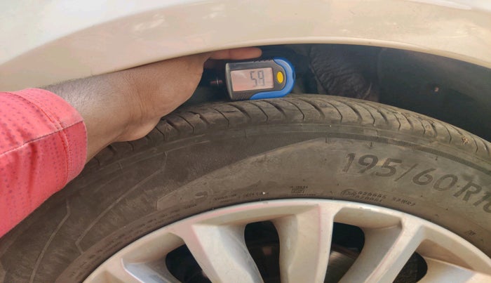 2014 Fiat Linea EMOTION 1.3, Diesel, Manual, 81,309 km, tyre