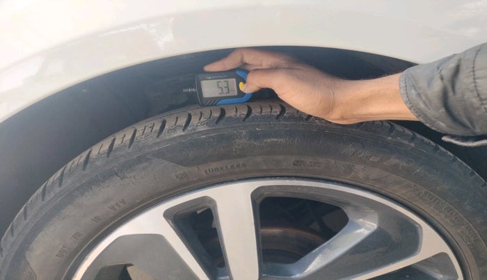 2021 Tata ALTROZ XZ PETROL, Petrol, Manual, 42,308 km, tyre