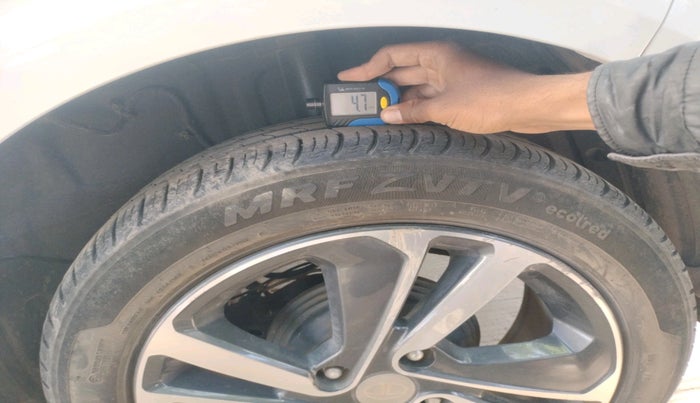 2021 Tata ALTROZ XZ PETROL, Petrol, Manual, 42,308 km, tyre