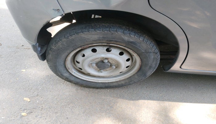 2012 Maruti Wagon R 1.0 LXI CNG, CNG, Manual, 76,684 km, tyre