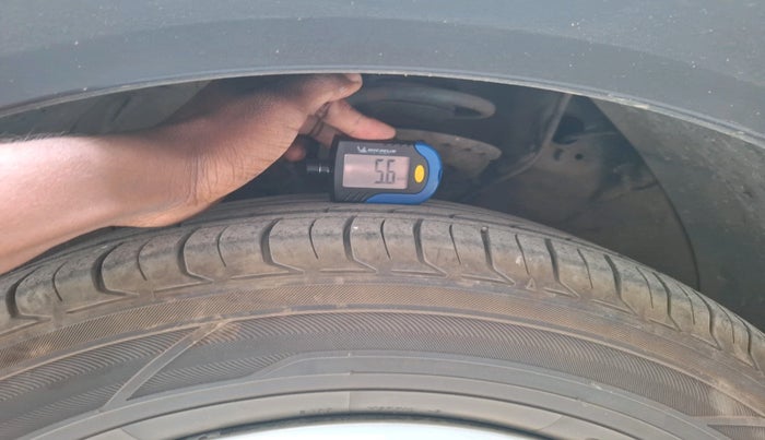 2016 Hyundai Creta E PLUS 1.6 PETROL, Petrol, Manual, 94,315 km, tyre