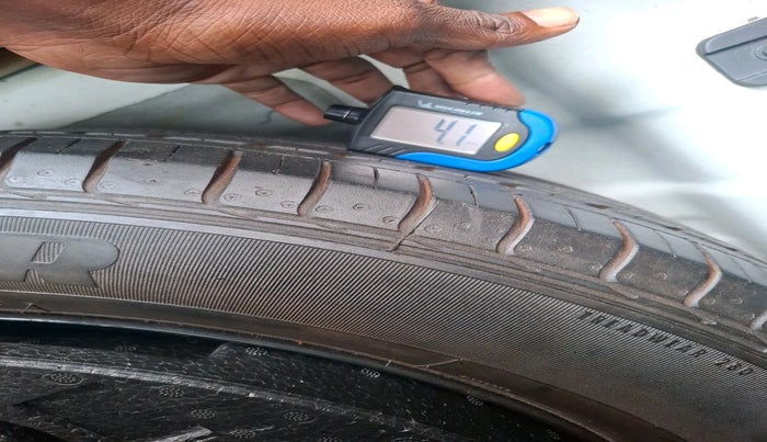 2016 Hyundai Creta E PLUS 1.6 PETROL, Petrol, Manual, 94,315 km, tyre