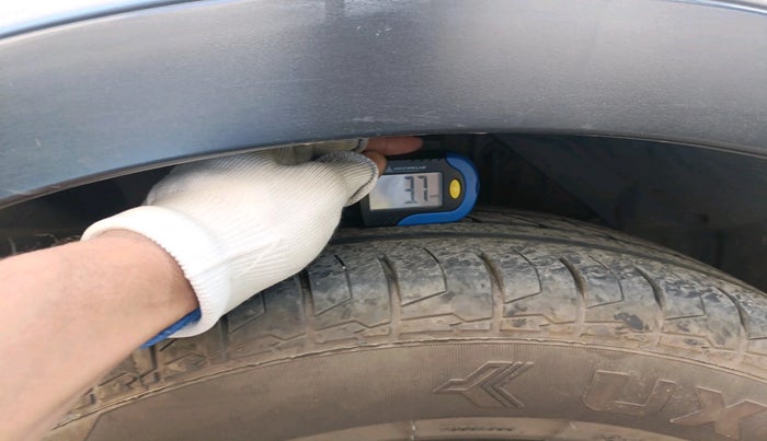 2016 Maruti S Cross DELTA 1.3, Diesel, Manual, 1,20,560 km, tyre