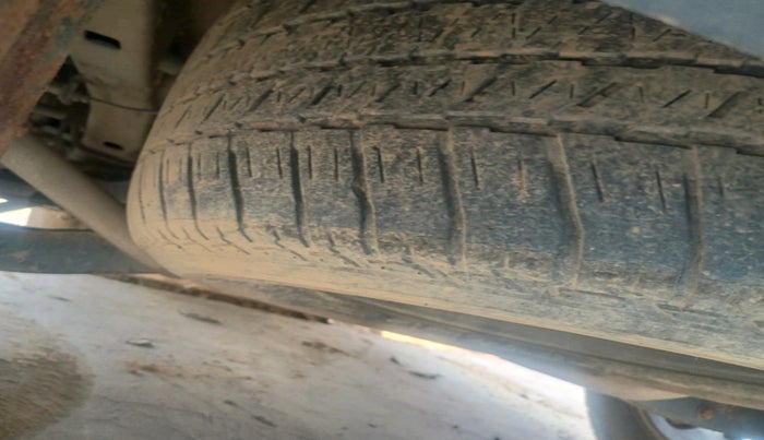 2019 Mahindra XUV500 W11 AT, Diesel, Automatic, 1,05,152 km, tyre