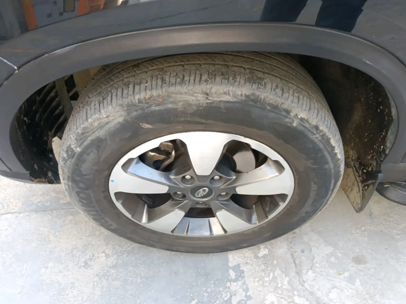 2019 Mahindra ALTURAS G4 4WD AT, Diesel, Automatic, 54,895 km, tyre