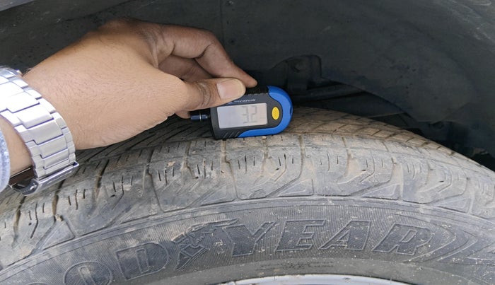 2012 Mahindra XUV500 W8, Diesel, Manual, 61,915 km, tyre