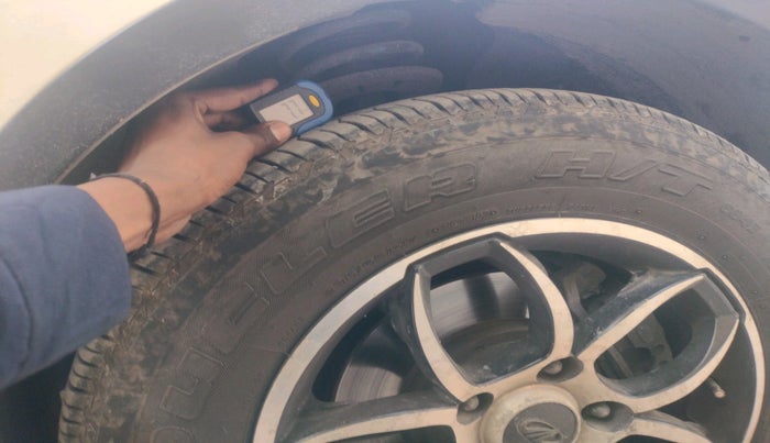 2021 Mahindra XUV500 W7, Diesel, Manual, 58,983 km, tyre