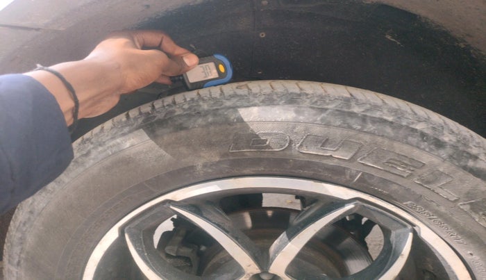 2021 Mahindra XUV500 W7, Diesel, Manual, 58,983 km, tyre