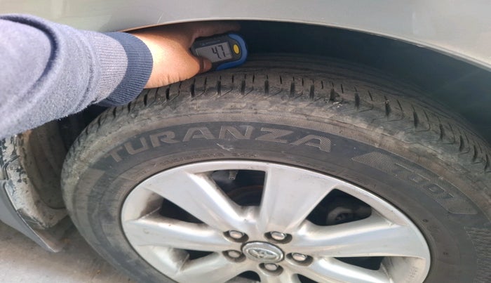 2016 Toyota Corolla Altis G PETROL, Petrol, Manual, 27,863 km, tyre