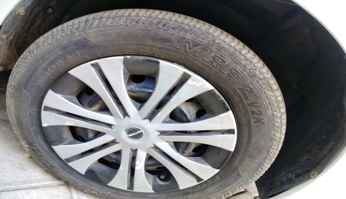 2011 Toyota Corolla Altis J PETROL, Petrol, Manual, 88,805 km, tyre