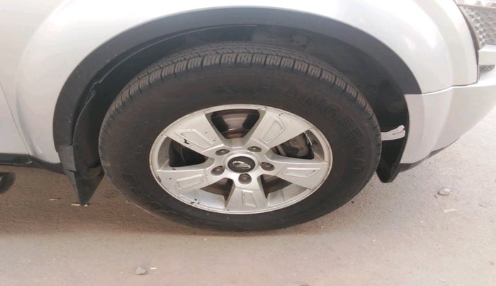 2015 Mahindra XUV500 W8, Diesel, Manual, 1,20,068 km, tyre