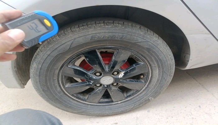 2014 Hyundai i20 SPORTZ 1.2, Petrol, Manual, 93,731 km, tyre