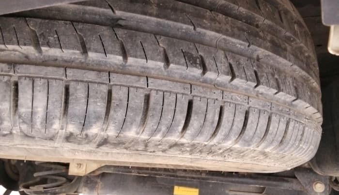 2021 Tata Safari XTA PLUS, Diesel, Automatic, 85,352 km, tyre