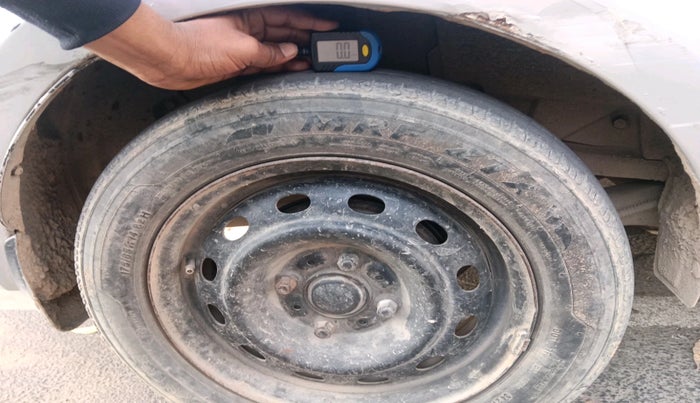 2017 Tata TIGOR XT PETROL, CNG, Manual, 1,05,934 km, tyre