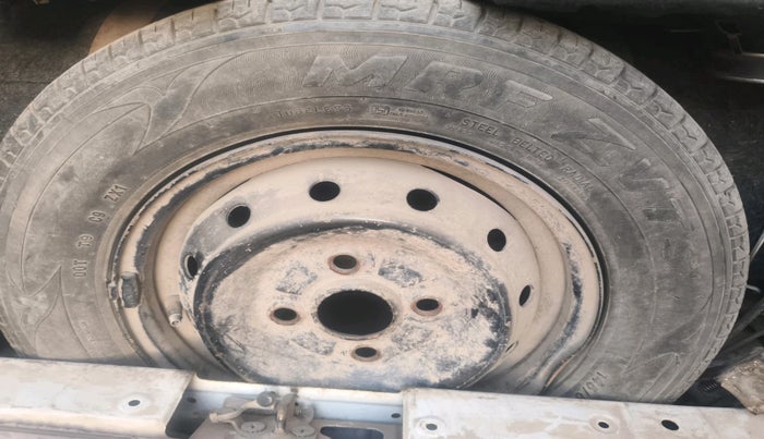 2011 Maruti Alto LXI, CNG, Manual, 1,04,250 km, tyre