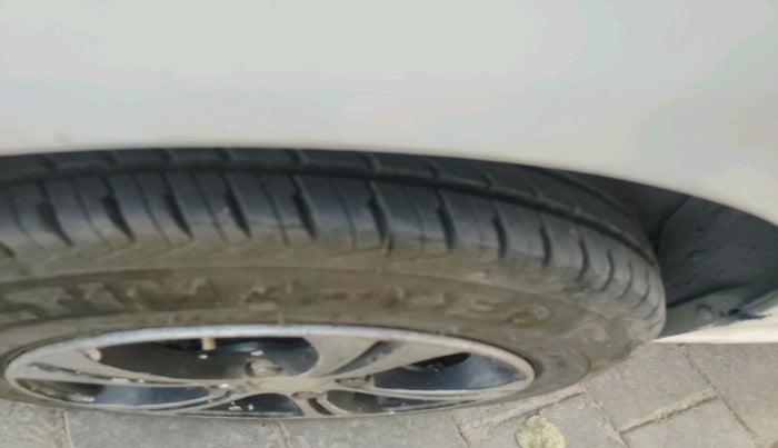 2013 Hyundai Santro Xing GL PLUS, CNG, Manual, 83,159 km, tyre