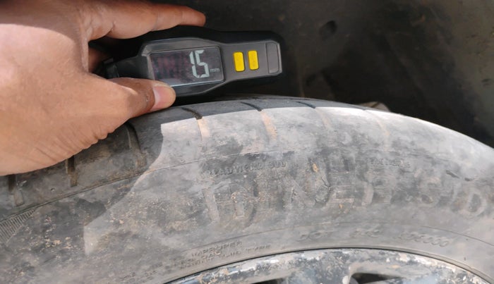 2021 Maruti XL6 ZETA MT, Petrol, Manual, 1,37,350 km, tyre