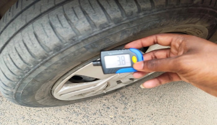 2015 Honda City 1.5L I-VTEC SV, Petrol, Manual, 95,263 km, tyre