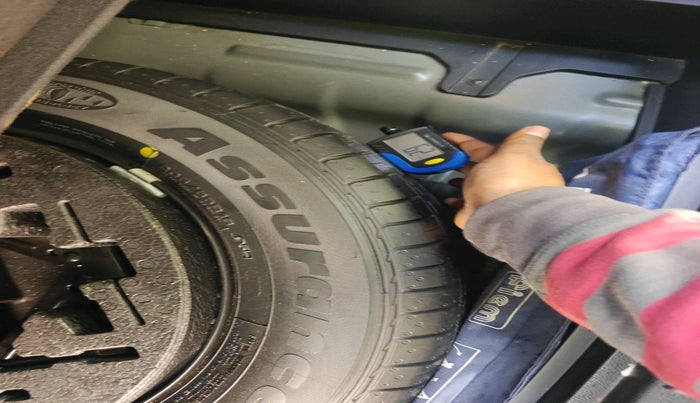 2019 Hyundai Creta E PLUS 1.4 DIESEL, Diesel, Manual, 1,44,594 km, tyre