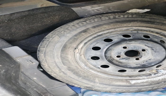 2019 Maruti Dzire VXI, Petrol, Manual, 84,376 km, tyre