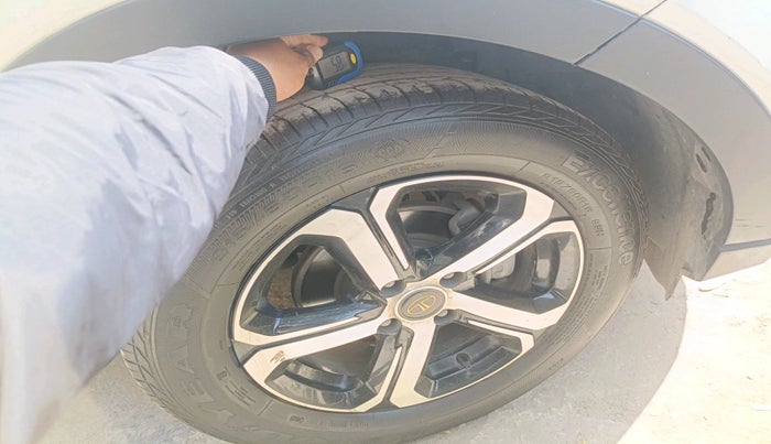 2021 Tata NEXON XZA PLUS PETROL, Petrol, Automatic, 35,105 km, tyre