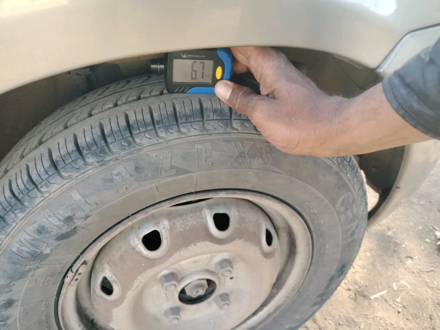 2009 Maruti Alto LXI, Petrol, Manual, 59,087 km, tyre