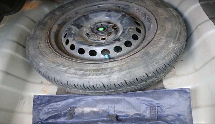 2015 Hyundai Xcent S 1.2, Petrol, Manual, 36,975 km, tyre