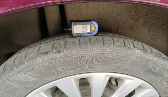 2015 Maruti Ciaz ZXI AT, Petrol, Automatic, 54,923 km, tyre