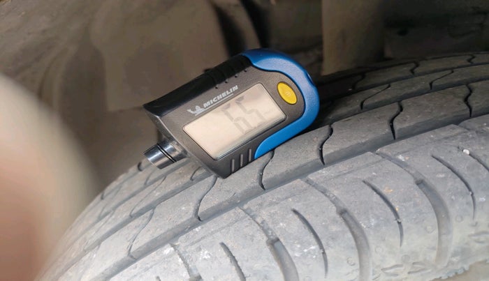 2019 Tata NEXON XM PETROL, Petrol, Manual, 74,701 km, tyre