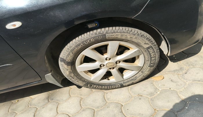 2013 Nissan Sunny XV PETROL, Petrol, Manual, 87,737 km, tyre