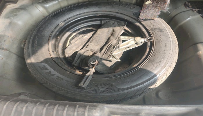 2011 Hyundai i20 ASTA 1.2, Petrol, Manual, 98,088 km, tyre