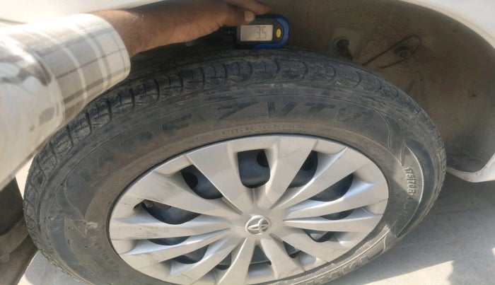 2011 Toyota Etios G, Petrol, Manual, 85,528 km, tyre