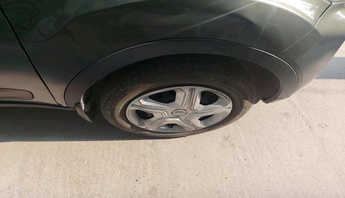 2023 Tata NEXON XM PLUS SUNROOF PETROL, Petrol, Manual, 23,635 km, tyre